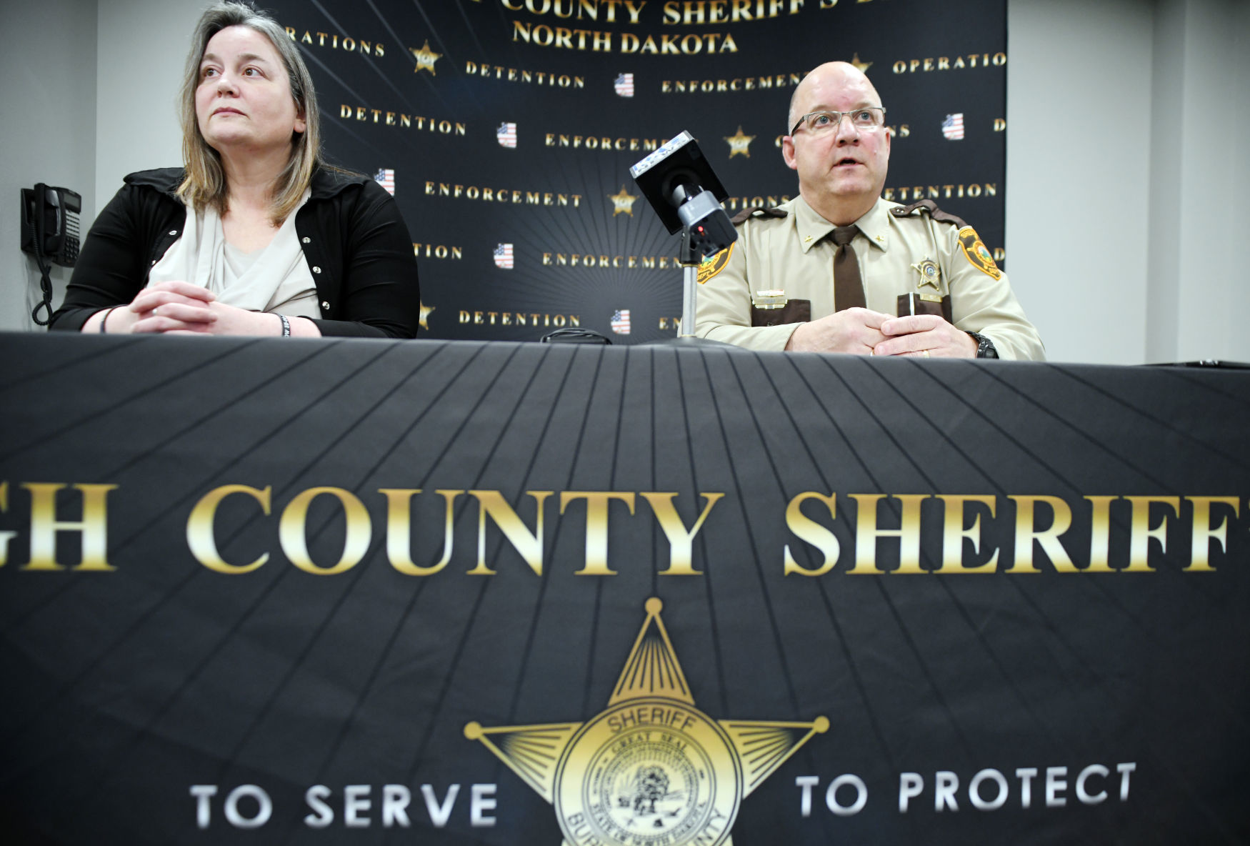 011020-nws-sheriff-presser